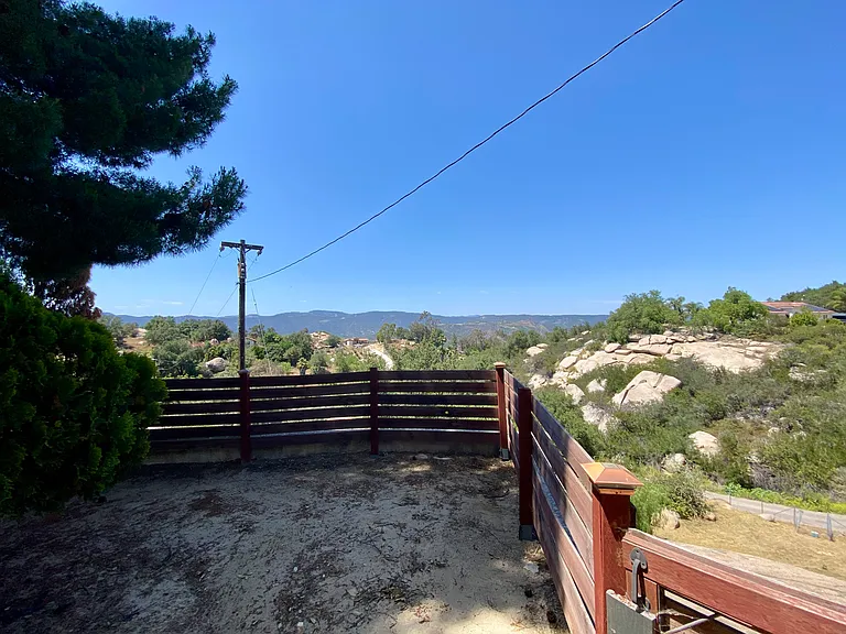 2761 Joan Ln — Photo 84