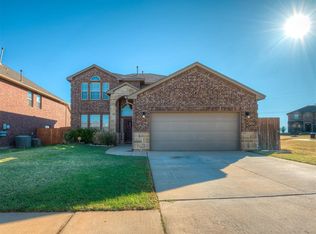 9420 Squire Ln, Yukon, OK 73099