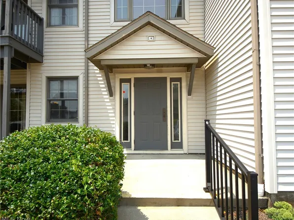 8526 Spencer Ct, North Ridgeville, OH 44039