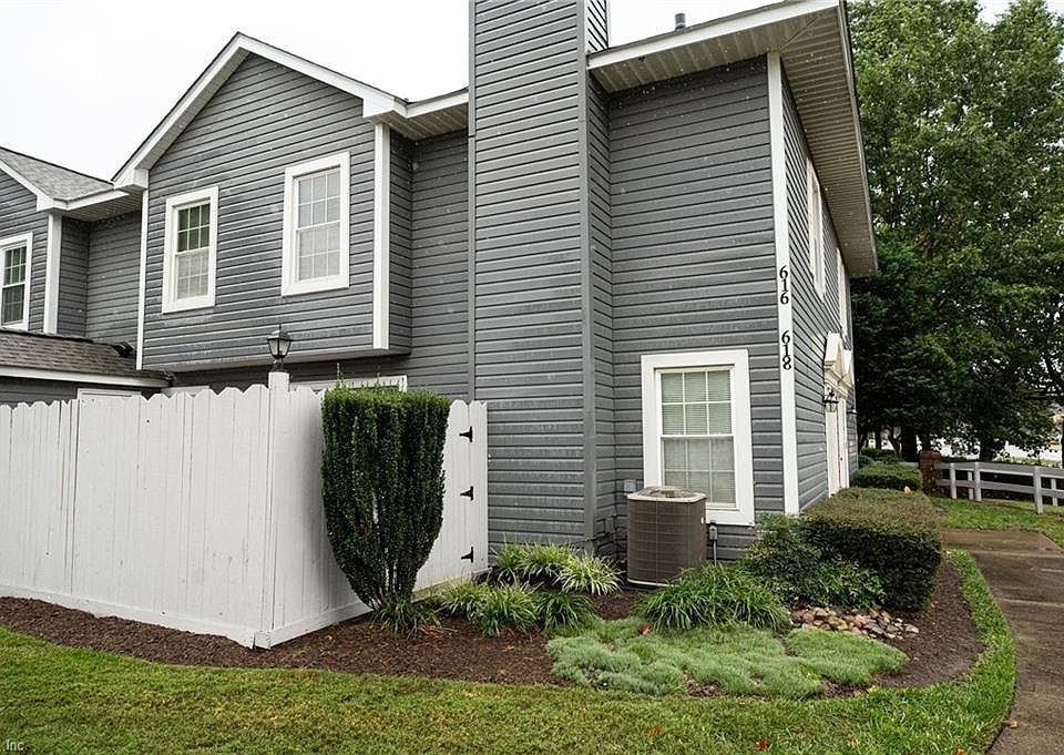 1st image of 618 Ridge Cir