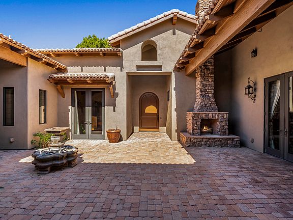 4th image of 390 N Cloverfield Cir