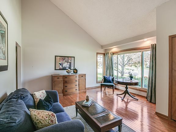 2nd image of 27784 Western Golf Dr