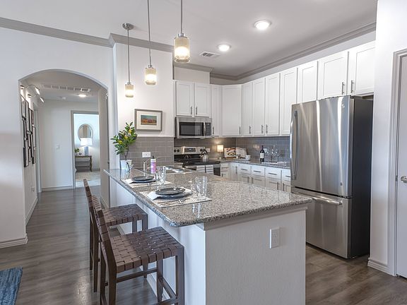 3rd image of 5857 Legacy Dr #1-1245