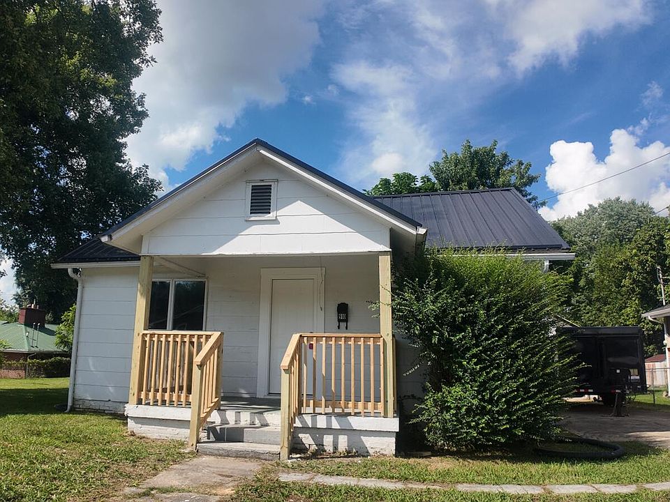 1st image of 910 Robertson St