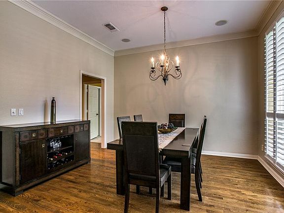 4th image of 4728 Mira Vista Dr