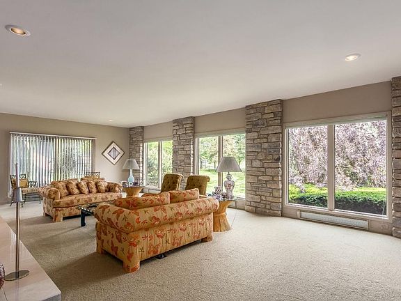 5th image of 6000 Whittingham Dr