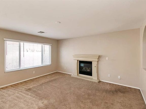 4th image of 5313 La Quinta Hills St