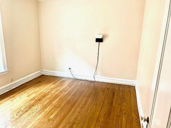 5th image of 2517 W Lunt Ave #1