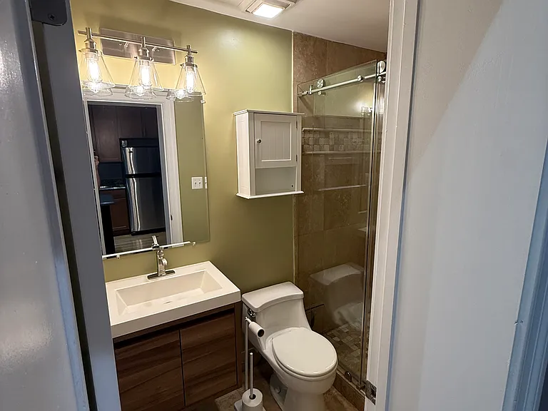 1304 Fairmont St NW #3 — Photo 9