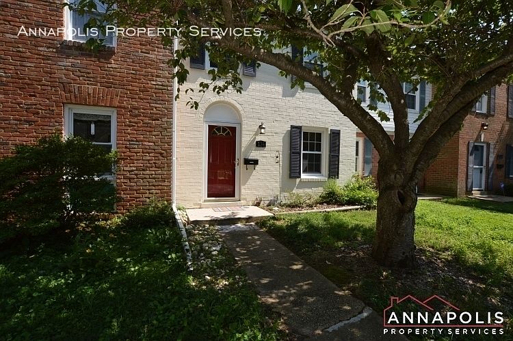 1st image of 134 Dumbarton Dr
