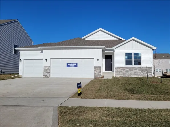 10239 Southerwick Pl, Johnston, IA 50131