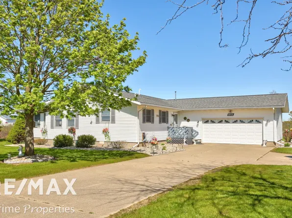 872 Huron Crest Dr, Bad Axe, MI 48413