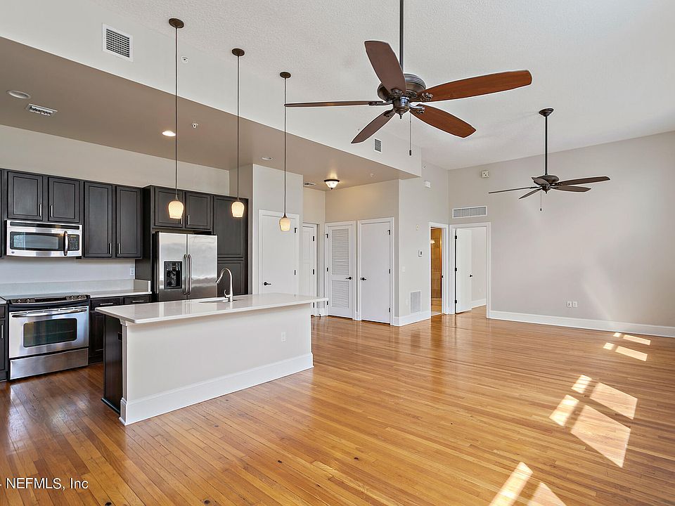 1st image of 2525 COLLEGE Street #1303