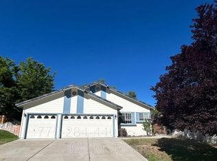 4835 Canyon Run Dr, Sparks, NV 89436