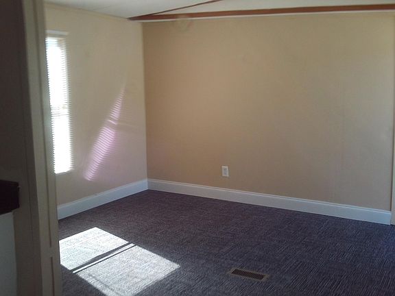 2nd image of 19 Kinnett Dr #Lv28