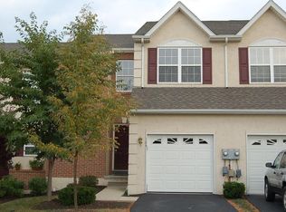 104 Hillcourt Dr, Red Hill, PA 18076