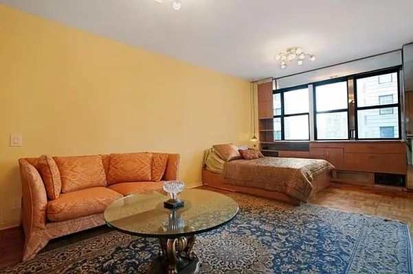 Sold by Corcoran | media 24