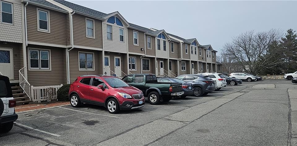 1st image of 3399 Post Rd APT 20