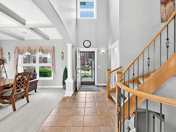 3rd image of 311 NE Rocky Ridge Dr NW