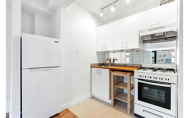 Rented by Douglas Elliman | media 11