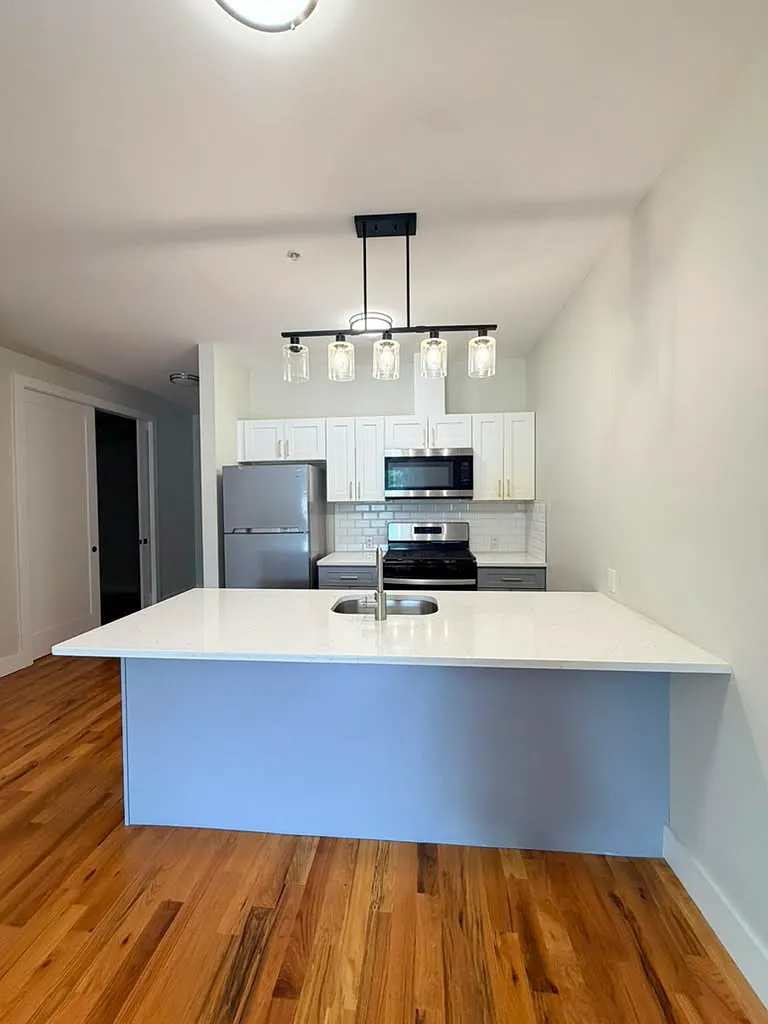 2 bed, $2,295 — Photo 2