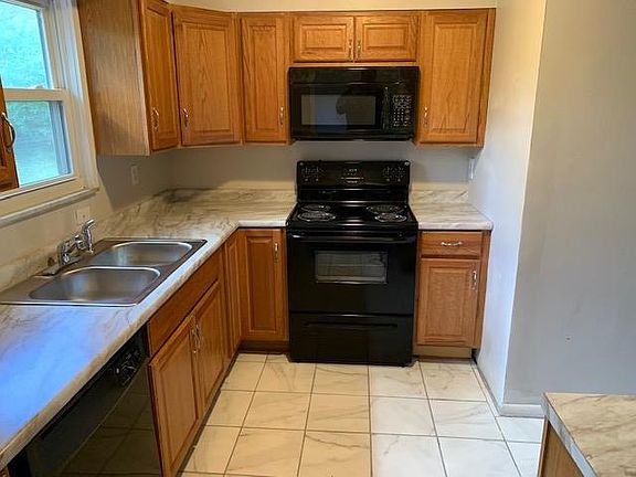 2nd image of 6103 Faircrest Dr