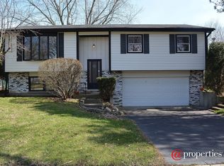25 Chevy Chase Dr, Buffalo Grove, IL