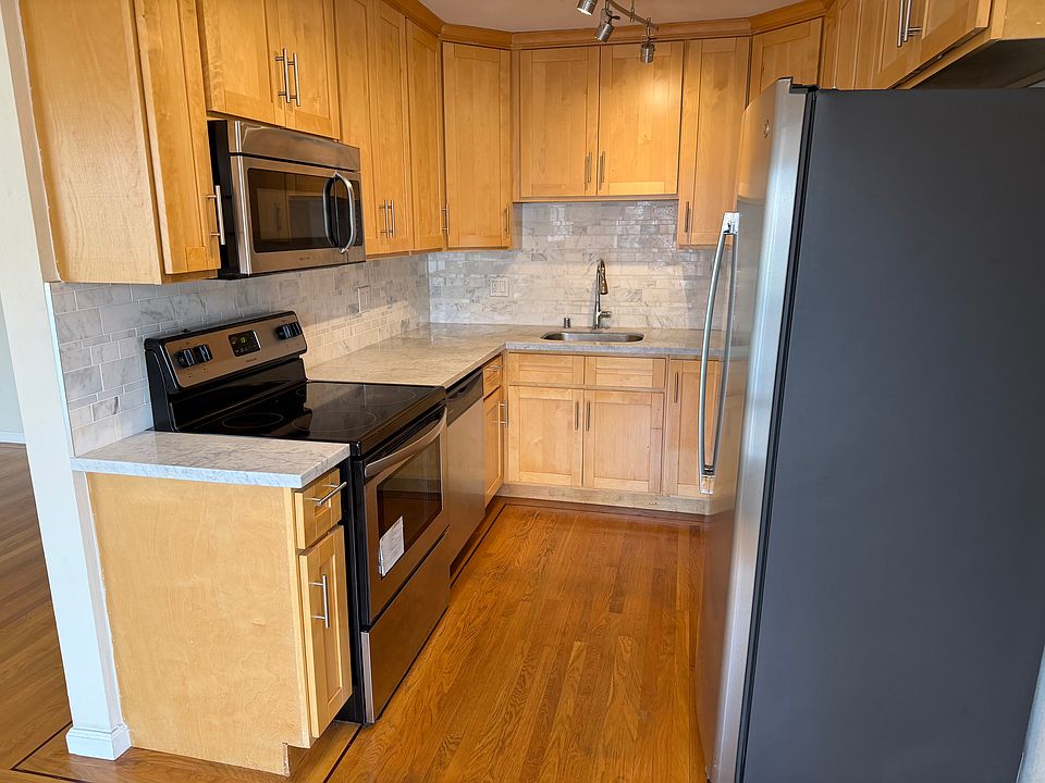 1st image of 5533 Mission St APT 102