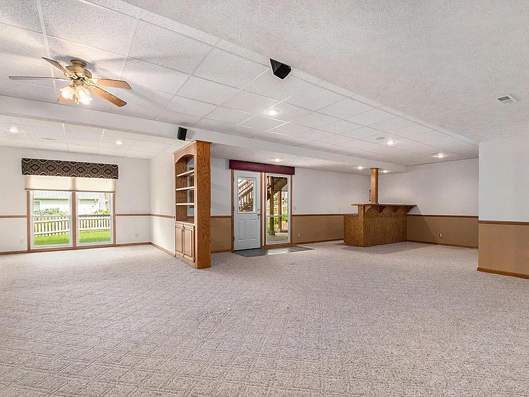 15206 Borman St — Photo 12