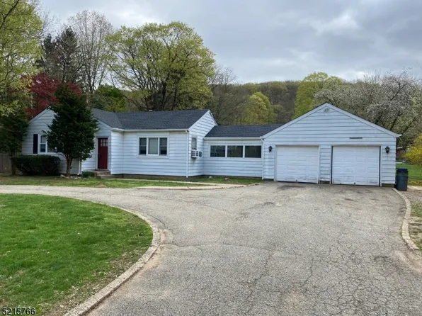 18 Green Ln, Randolph Twp., NJ 07869