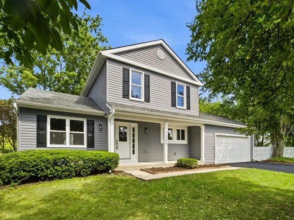 1359 Auburn Ave, Naperville, IL 60565