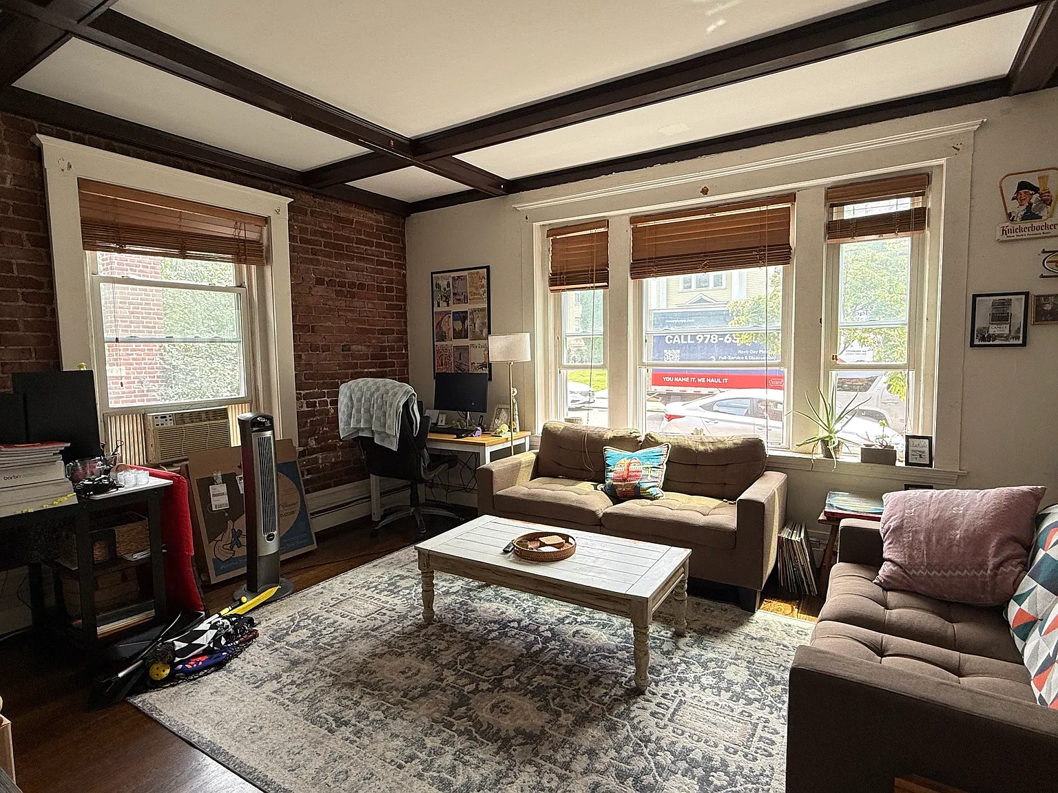 2 bed, 800 sqft, $2,700 — Photo 1