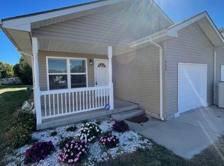909 Jackalope Ct #1, Junction City, KS 66441