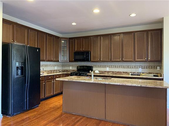 2nd image of 53 N Calder Way