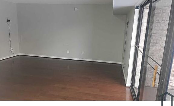 2nd image of 2226 Castle Rock Sq APT 11C