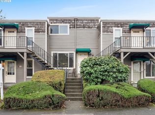 2478 NW Savier St APT 3, Portland, OR 97210
