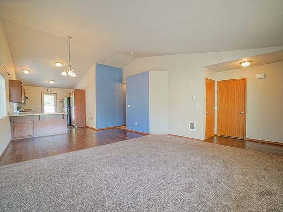 5th image of 1801 187th Street Ct E