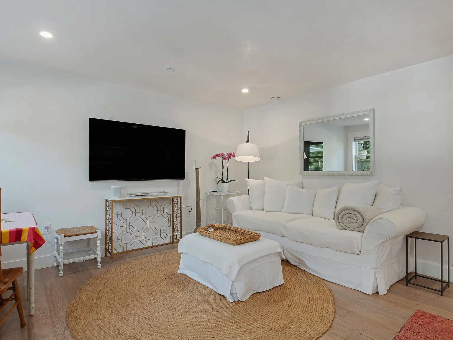 1 bed, $4,300 — Photo 4