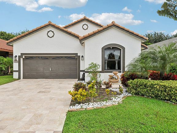 2nd image of 10044 Lexington Circle N