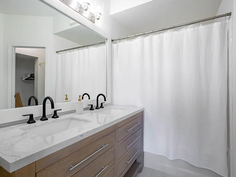 2044 Alta Meadows Ln #1809 — Photo 23