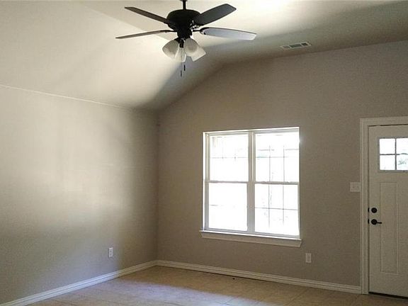 5th image of 3720 Waldorf St