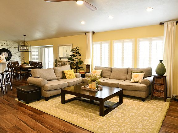 2nd image of 1830 Heywood Dr