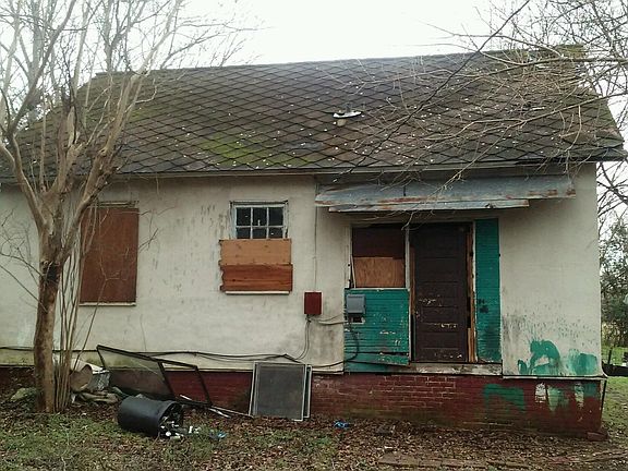 3rd image of 2807 Bradley Cir