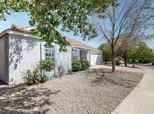 1744 Blueberry Dr NE, Rio Rancho, NM 87144