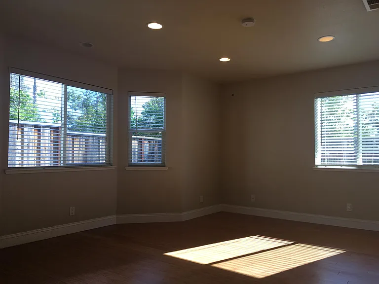 2-3023 Wetmore Dr #2 — Photo 1