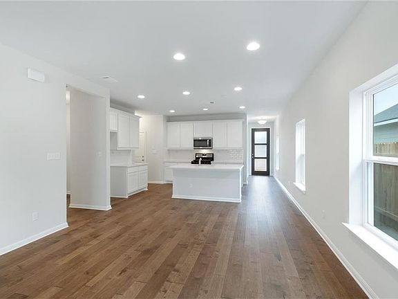 5th image of 412 Winding Hollow Dr