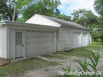 Garages and workshop