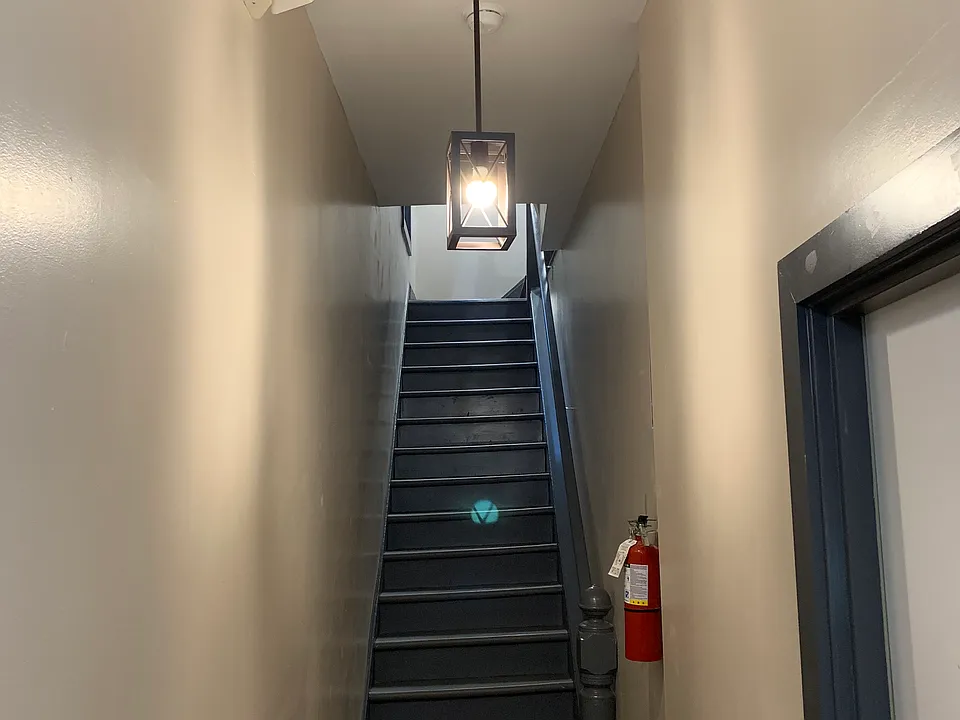 97 Avenue E