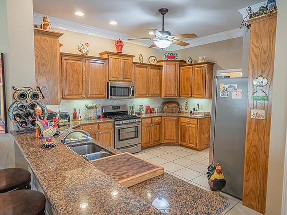 5th image of 4905 N Bentwood Dr