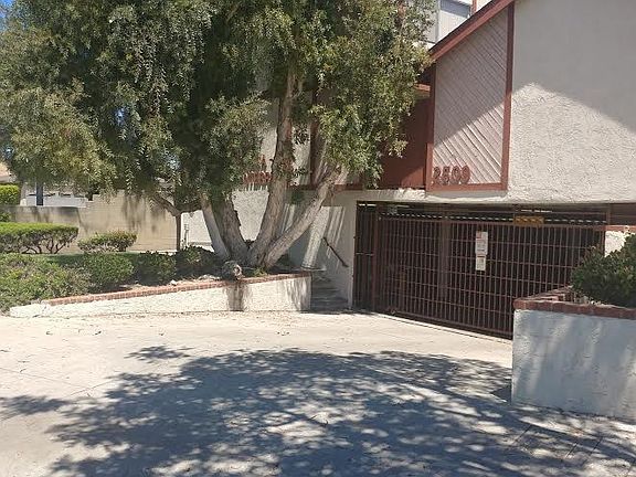 2nd image of 2509 W Redondo Beach Blvd APT 3